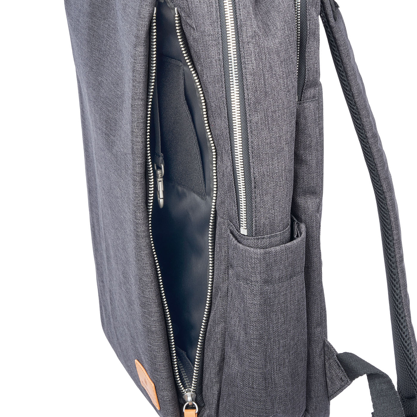 訳あり・美品 NORDACE Siena 軽量デイリーリュック グレー 訳あり・美品 NORDACE Siena 軽量デイリーリュック グレー