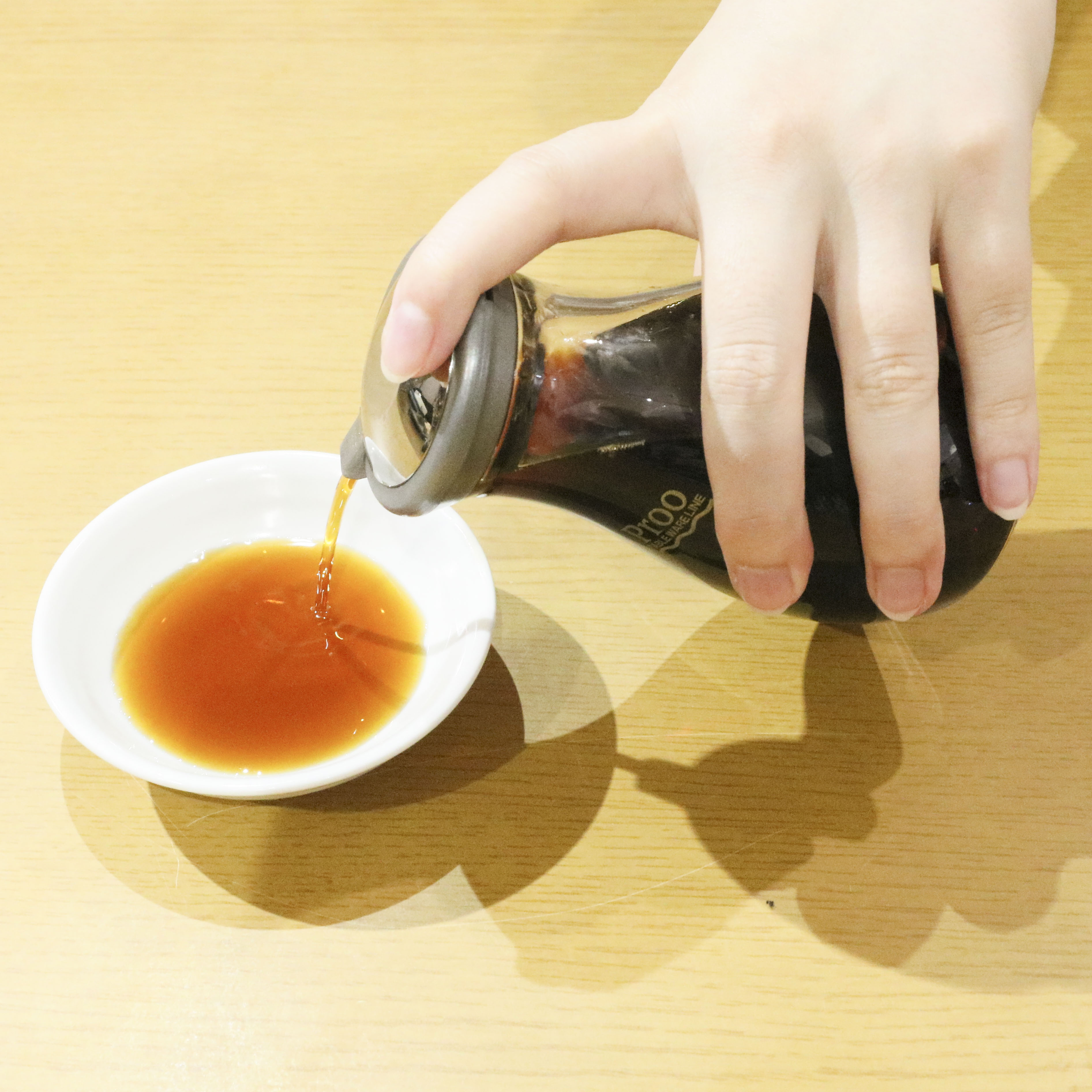 タケヤ化学工業 プルー ビストロしょう油差しを他商品と比較！口コミや評判を実際に使ってレビューしました！ | mybest