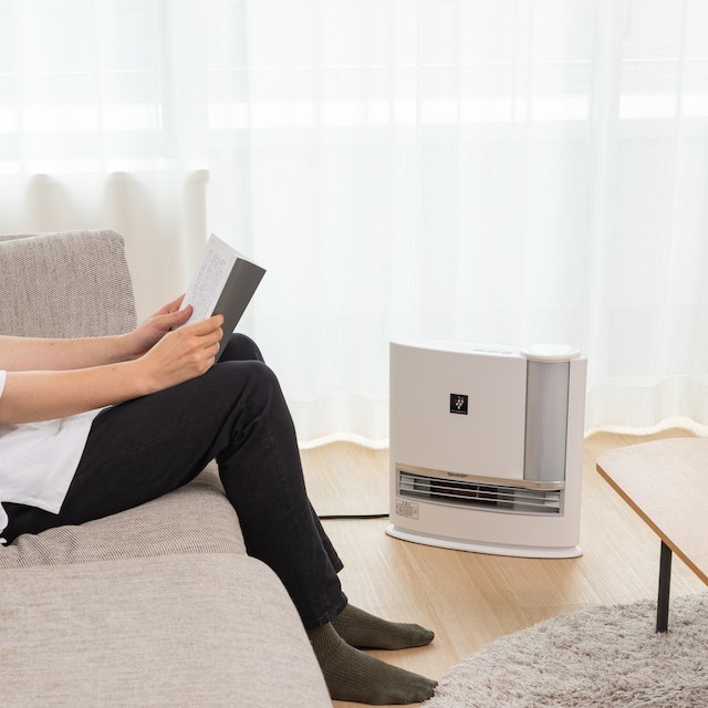 SHARP HX-L120 暖房 加湿器 ヒーター シャープ プラズマクラスター 加湿セラミックファンヒーター HX
