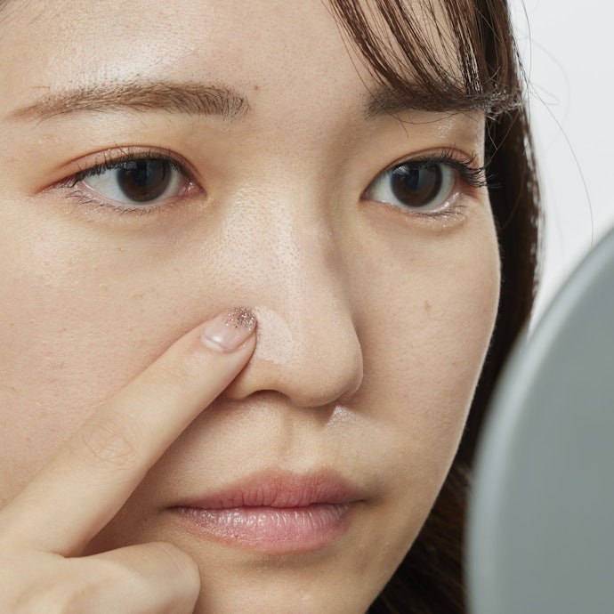 カサつきを感じたモニターが数名いた。乾燥肌の人には不向き