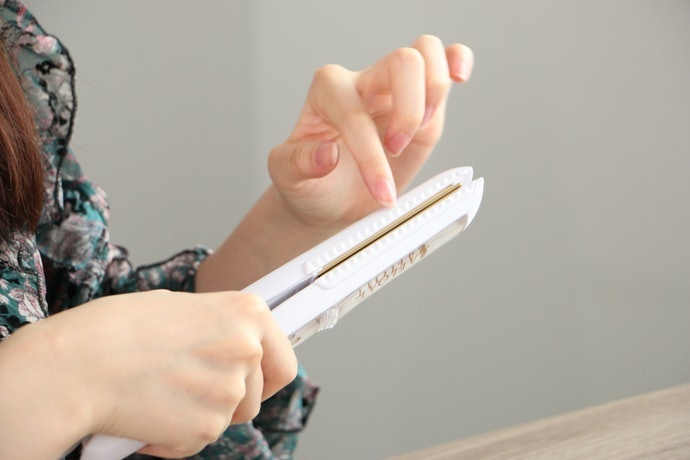 プレート幅が広く一度に多くの毛を挟める。多毛の人にもおすすめ