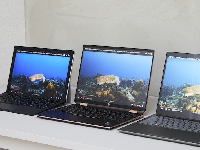 動画の連続再生時間は9時間9分。充電器せずとも1日作業できる