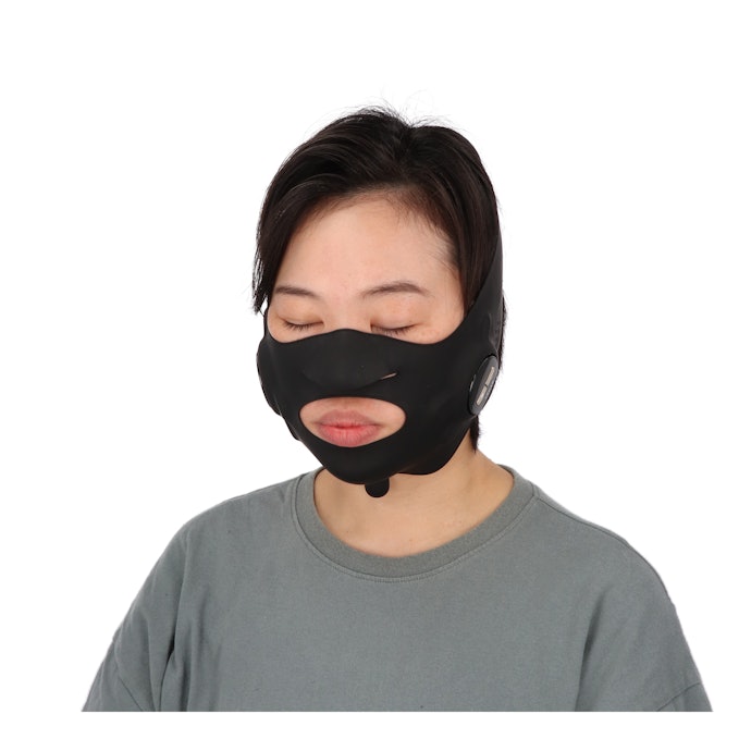 頭頂部でバンドを固定するのが難しい。フィット感もいまひとつ