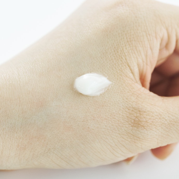 ロクシタン ホワイトニングオーバーナイトケアを他商品と比較 口コミや評判を実際に使ってレビューしました Mybest