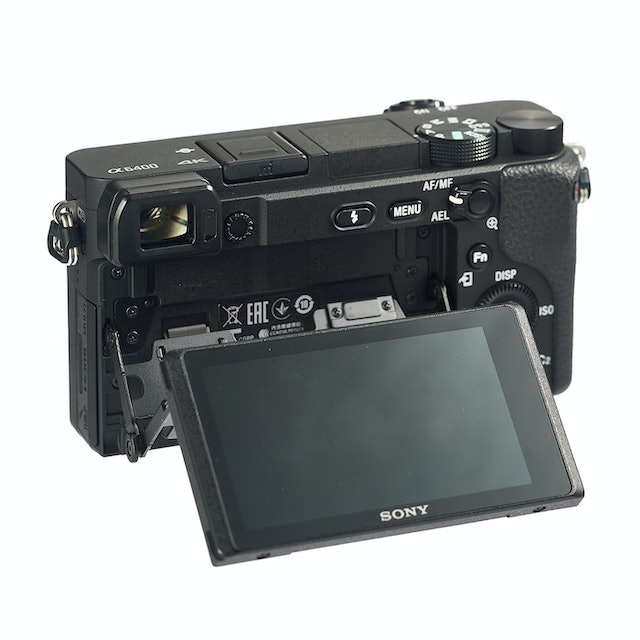 SONY α6400 パワーズームレンズキット ILCE-6400Lをレビュー SONY α6400 パワーズームレンズキット ILCE-6400Lをレビュー