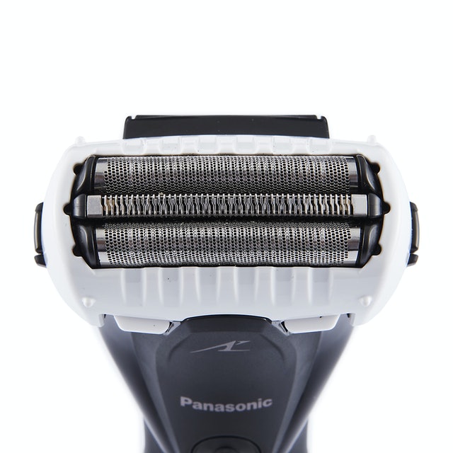 【新品未使用】Panasonic ラムダッシュ リニアシェイバー ES-ST2S 概要 リニアシェーバー ラムダッシュ（3枚刃） ES-ST2S | メンズ