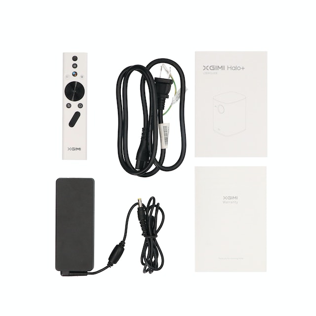 ⭐️オススメ⭐️ 美品 XGIMI Halo モバイルプロジェクター img02.jpg