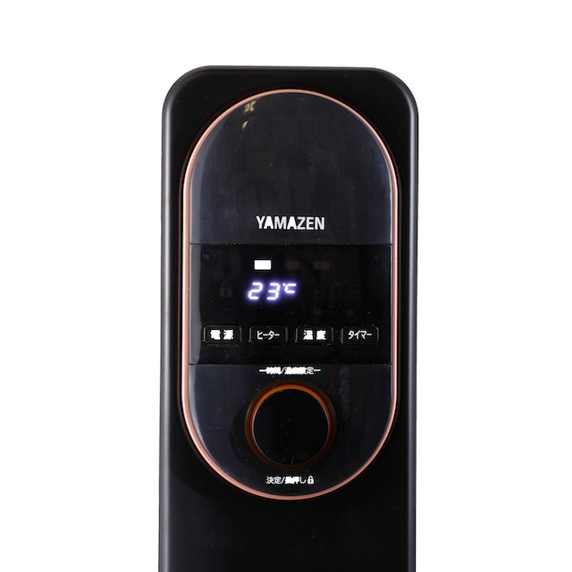 山善 温度センサー搭載オイルレスヒーター DOL-J12をレビュー