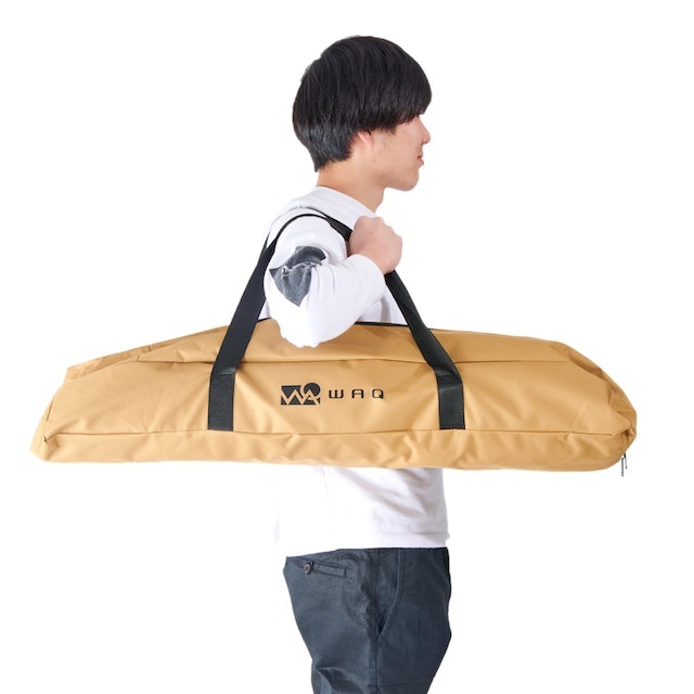 重さは約7.0kgと重め。持ち手ありの収納袋がつくので車でのキャンプなら問題なし
