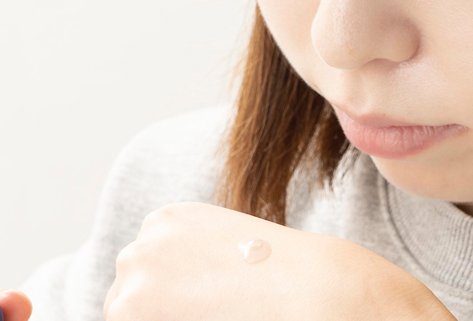 フローラル系の香り。ほのかに広がる程度で使いやすい