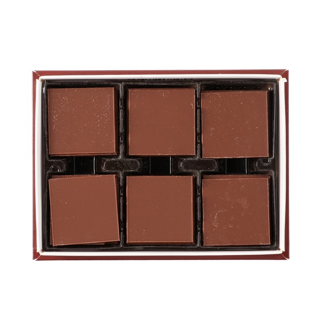 リンツ＆シュプルングリー ジャパン エキストラシン・ギフトボックスを