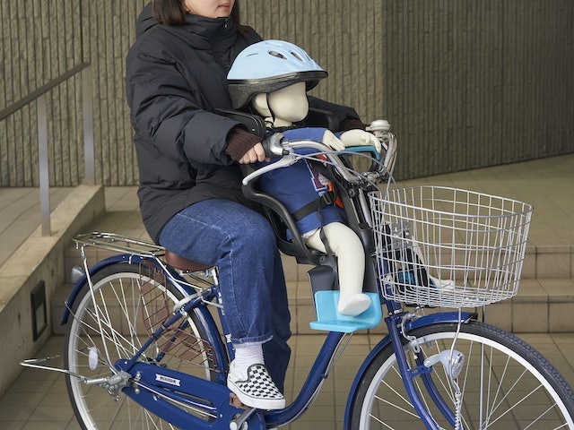 小柄な人なら、膝が当たらずスムーズに走行できる