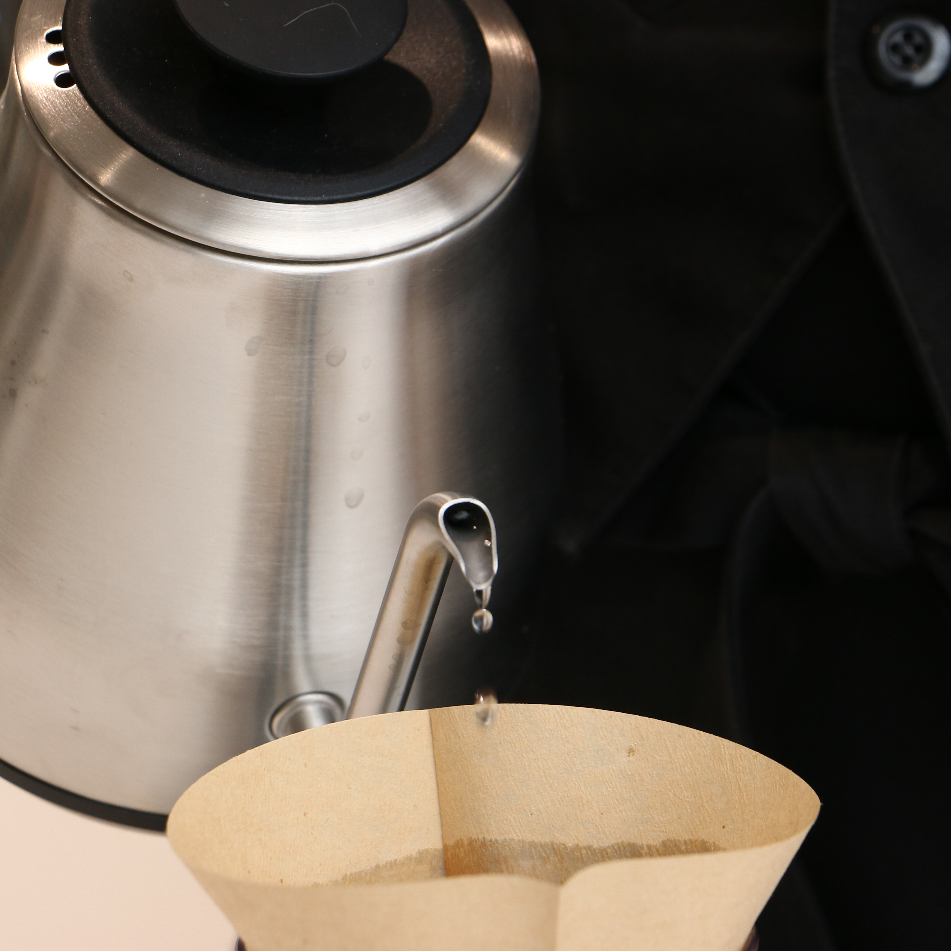 オクソー ドリップケトル 温度調整＆タイマー機能付をレビュー