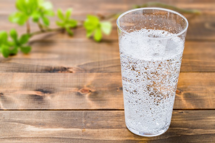 1Lあたりの炭酸濃度は3,040gと高め。強炭酸水ができあがった