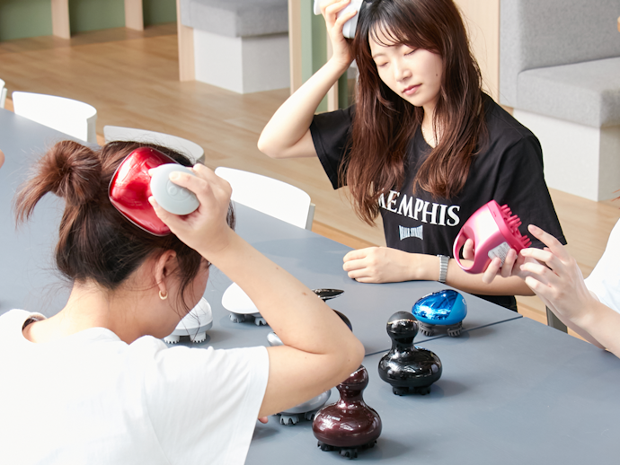 揉みほぐされる感覚は十分に得られる。ゴリゴリ揉みほぐしたい人には物足りない