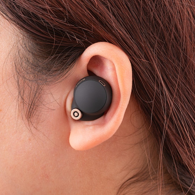 ソニー ワイヤレスノイズキャンセリングステレオヘッドセット WF