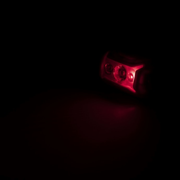 目にやさしい赤色LEDを搭載。メモリー機能があるのもうれしい