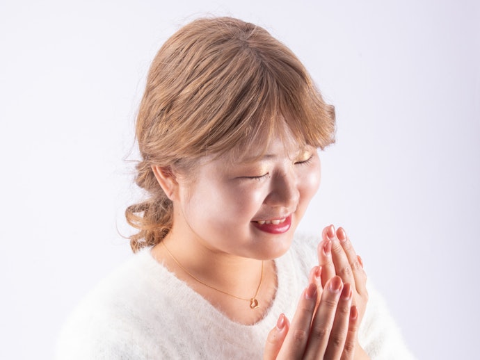 油っぽさを感じる甘めの香り。ややクセが強い