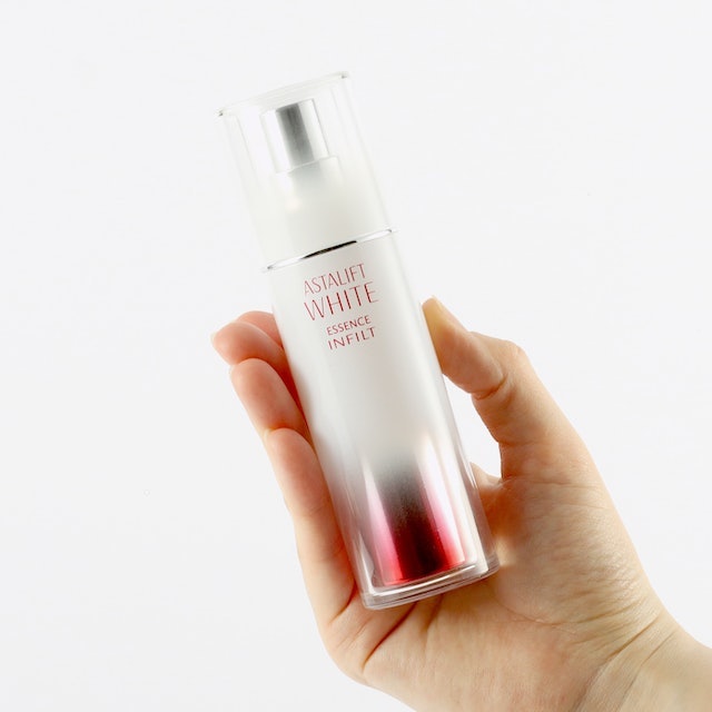 アスタリフト エッセンス インフィルトをレビュー!クチコミ・評判をも アスタリフト エッセンス インフィルトをレビュー!クチコミ・評判をも