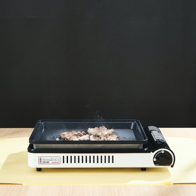 【美品中古】岩谷 焼き上手さんα CB-GHP-A アウトドアカセットコンロ イワタニ カセットガスホットプレート焼き上手さんα CB-GHP-Aを