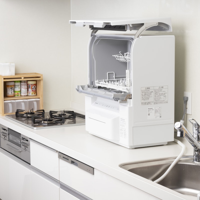 決定のため受付中止】Panasonic 2022年製 食洗機 タンク式 NP-TSP1-W
