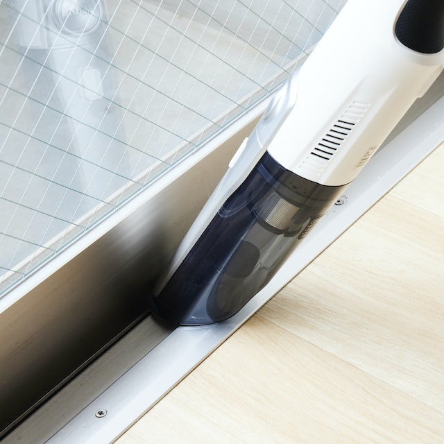 アクア ハンディ掃除機 AQC-HH700をレビュー！クチコミ・評判をもとに