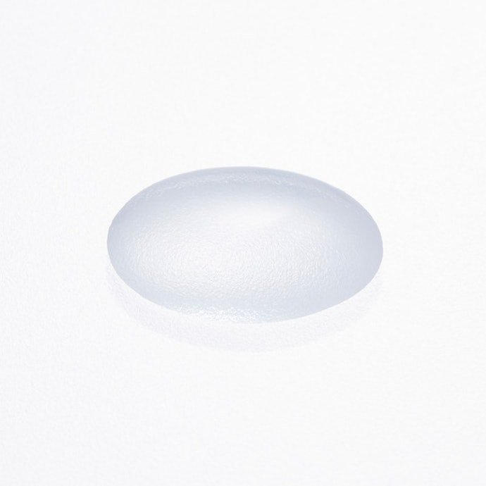 サラッとなじんでベタつかない。ほどよい保湿感も得られる