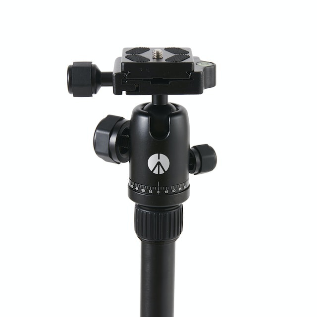 マンフロット Elementトラベル三脚 スモール MKELES5BKBHを マンフロット Elementトラベル三脚 スモール MKELES5BKBHを