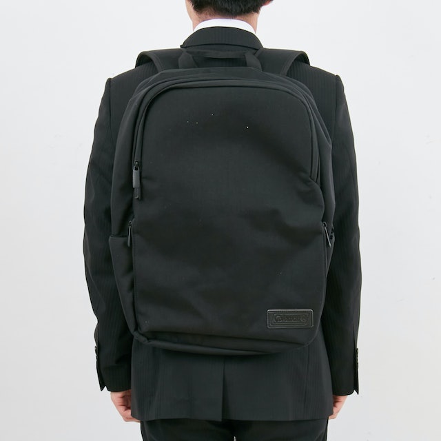 肩回りの温度が少し上がる程度。暑い時期でも使いやすい
