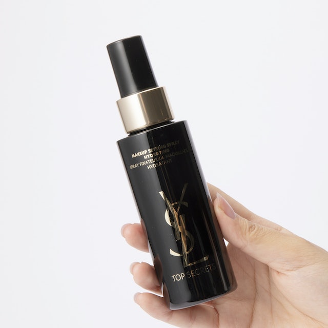 イヴ・サンローラン トップ シークレット セッティング グロウ