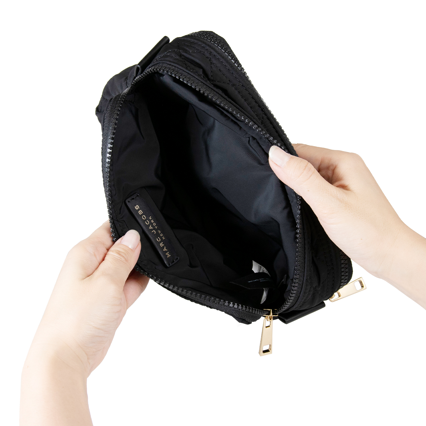 マークジェイコブス キルティング ポーチをレビュー！クチコミ・評判を