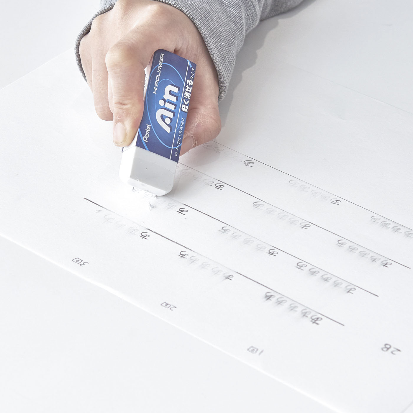 ぺんてる Ain 軽く消せるタイプの悪い口コミや評判を実際に使って検証レビュー | mybest