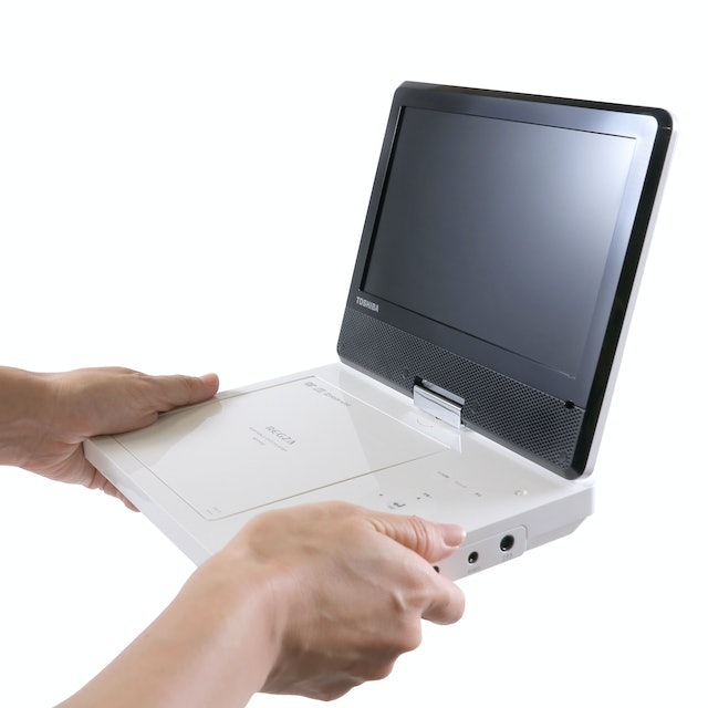 TOSHIBA REGZA ポータブル DVDプレーヤー SD-P910S 東芝 ポータブルDVDプレーヤー SD-P910Sをレビュー!クチコミ