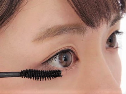 メイベリン ラッシュニスタ オイリシャスを他商品と比較 口コミや評判を実際に使ってレビューしました Mybest