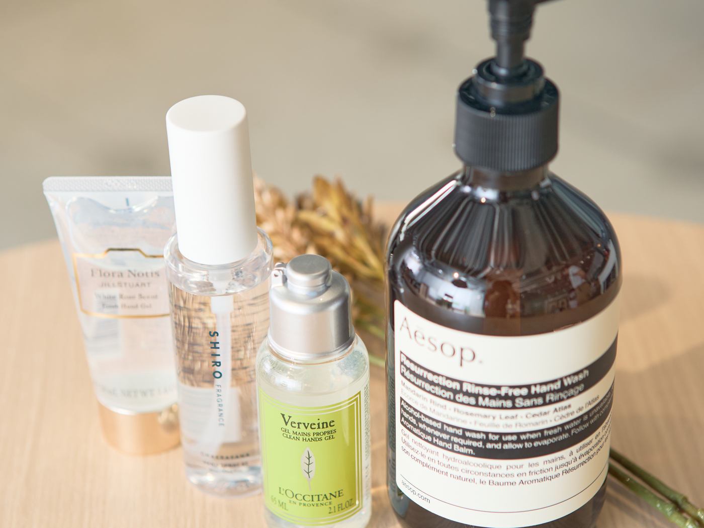 イソップ アンドラム エクスペディエント ハンドジェルをレビュー