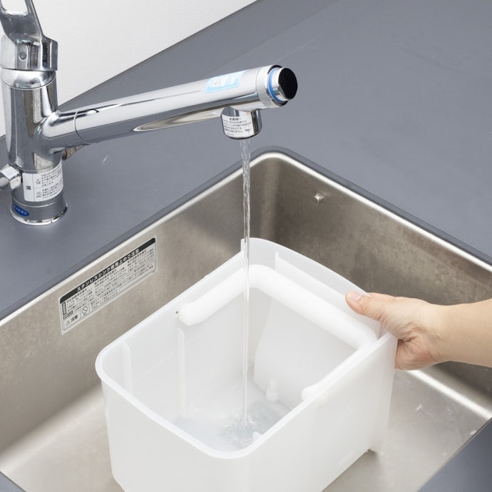 2WAY給水仕様が特徴。タンクを取り外さなくても水を入れられる