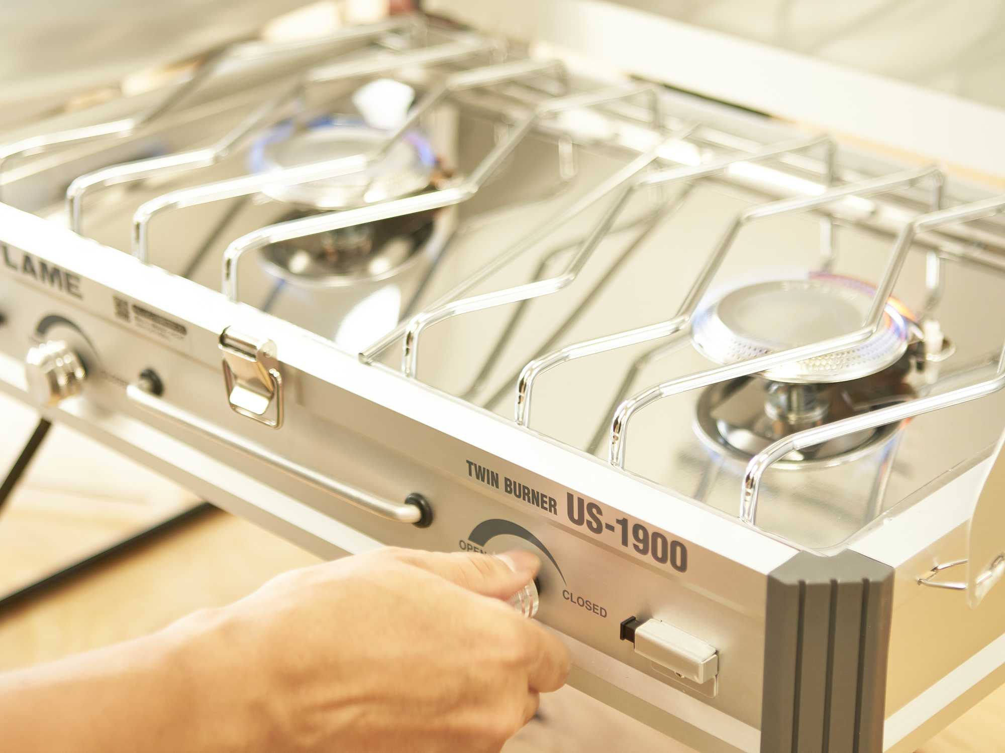 ユニフレーム ツインバーナーをレビュー！クチコミ・評判をもと