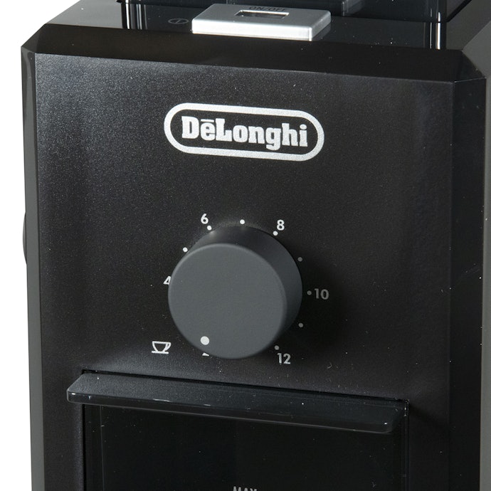 モーターの重低音が響き、体感的にもうるさく感じる