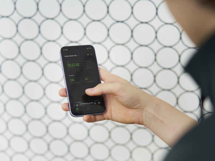 遠隔操作・監視機能が搭載。外出先でも操作できる