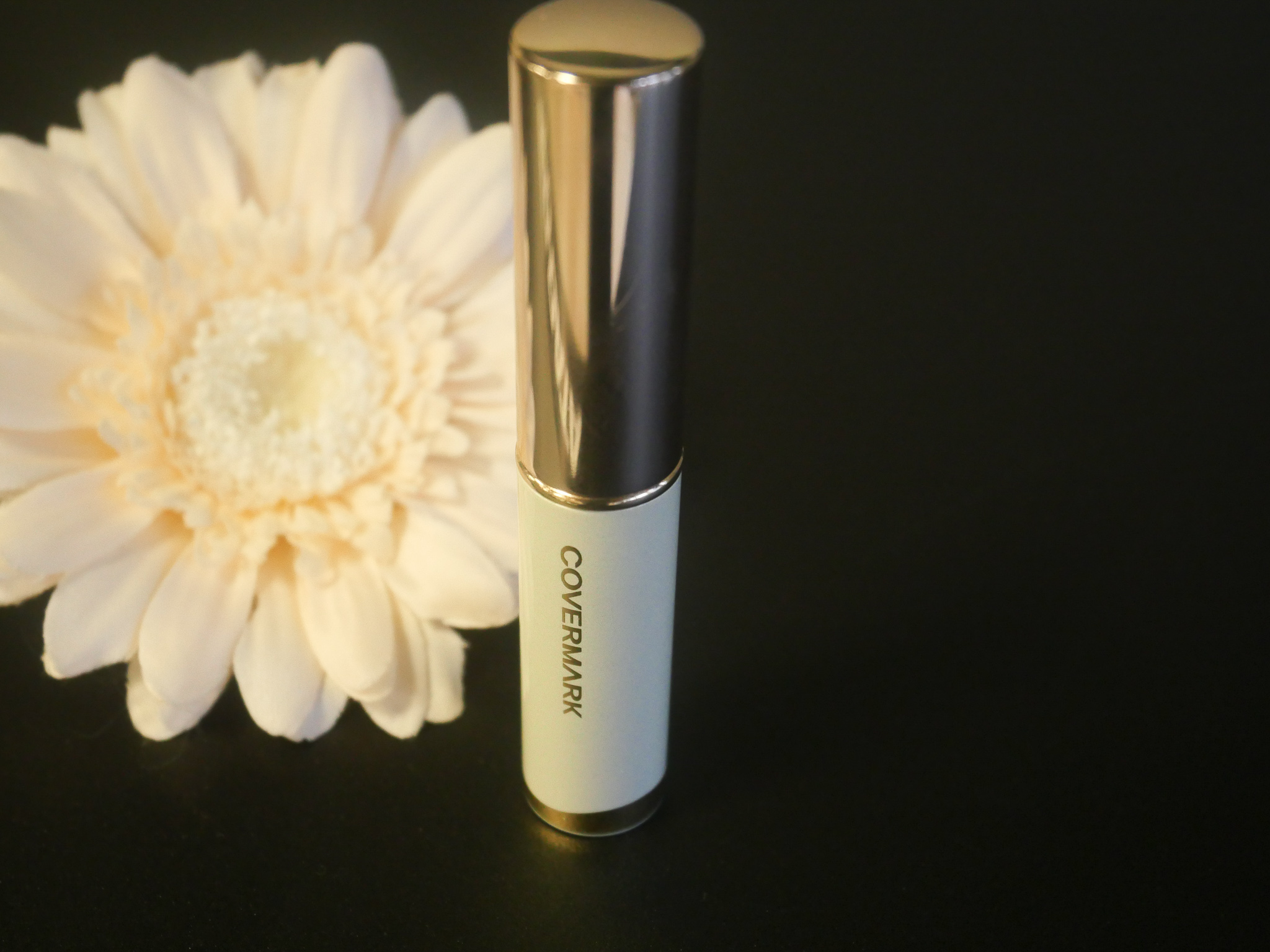 カバーマーク ブライトアップ ファンデーションを他商品と比較 口コミや評判を実際に使ってレビューしました Mybest