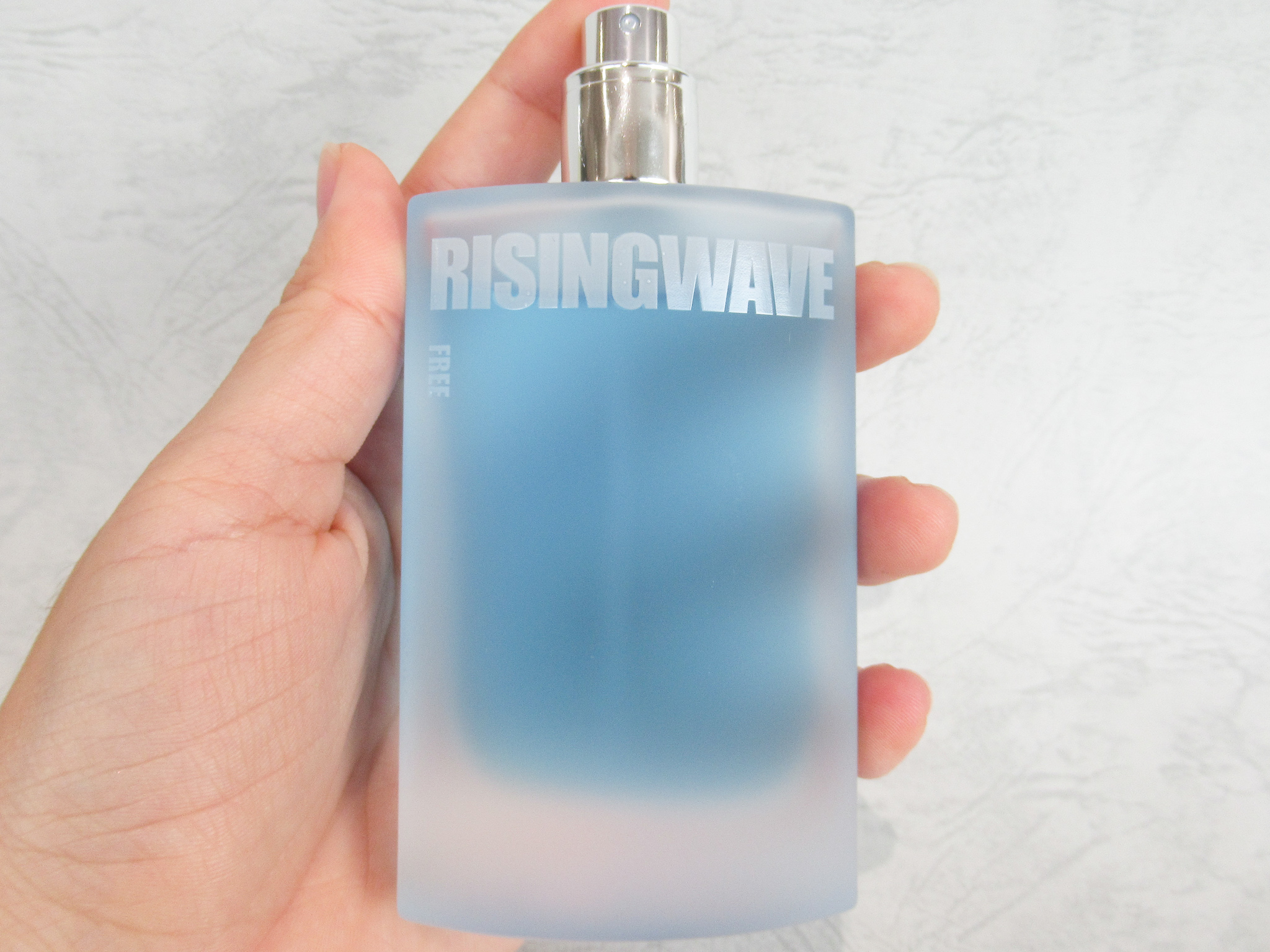 ライジングウェーブ フリー ライトブルーを他商品と比較 口コミや評判を実際に使ってレビューしました Mybest