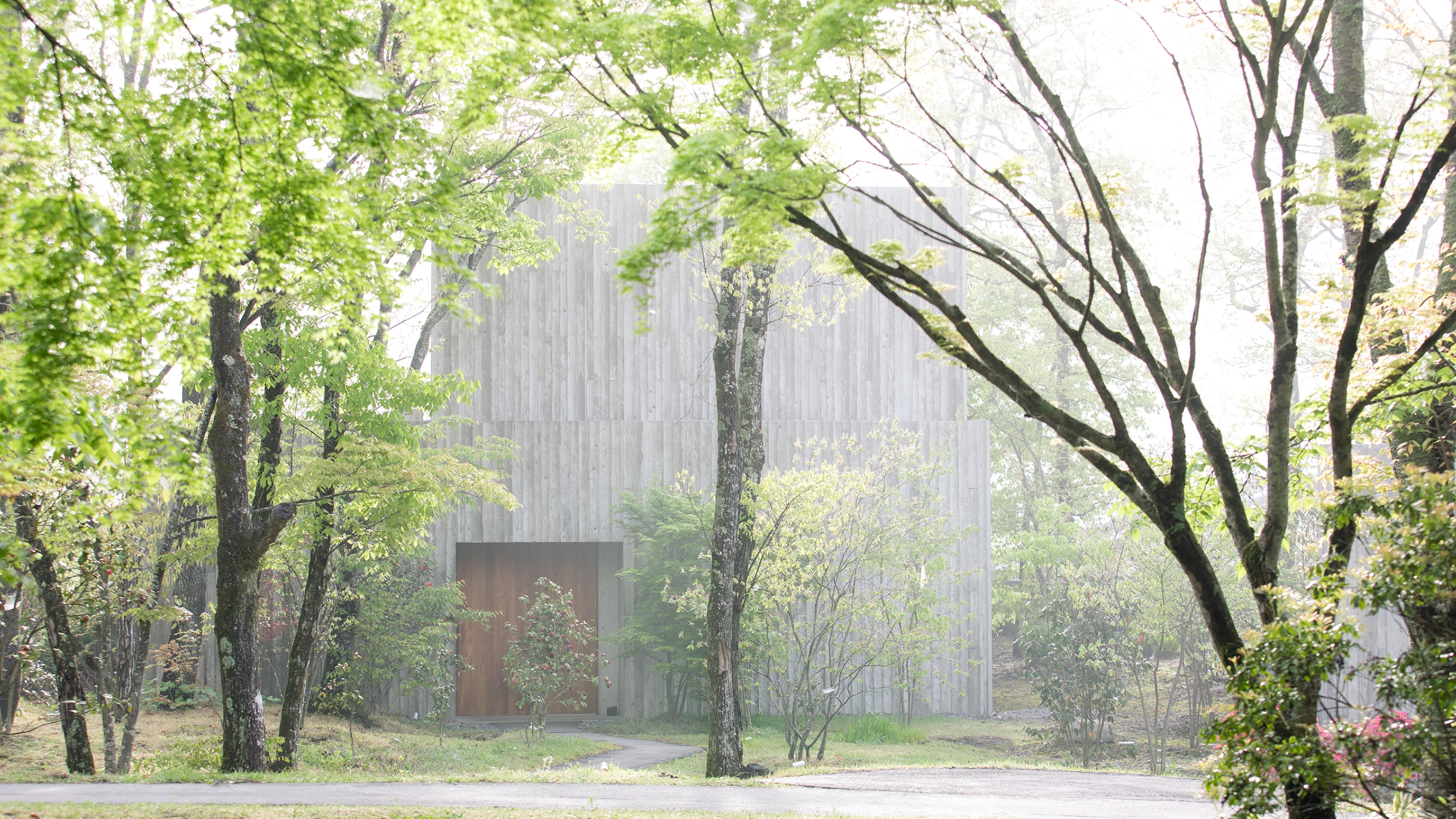 山荘わらび野 1