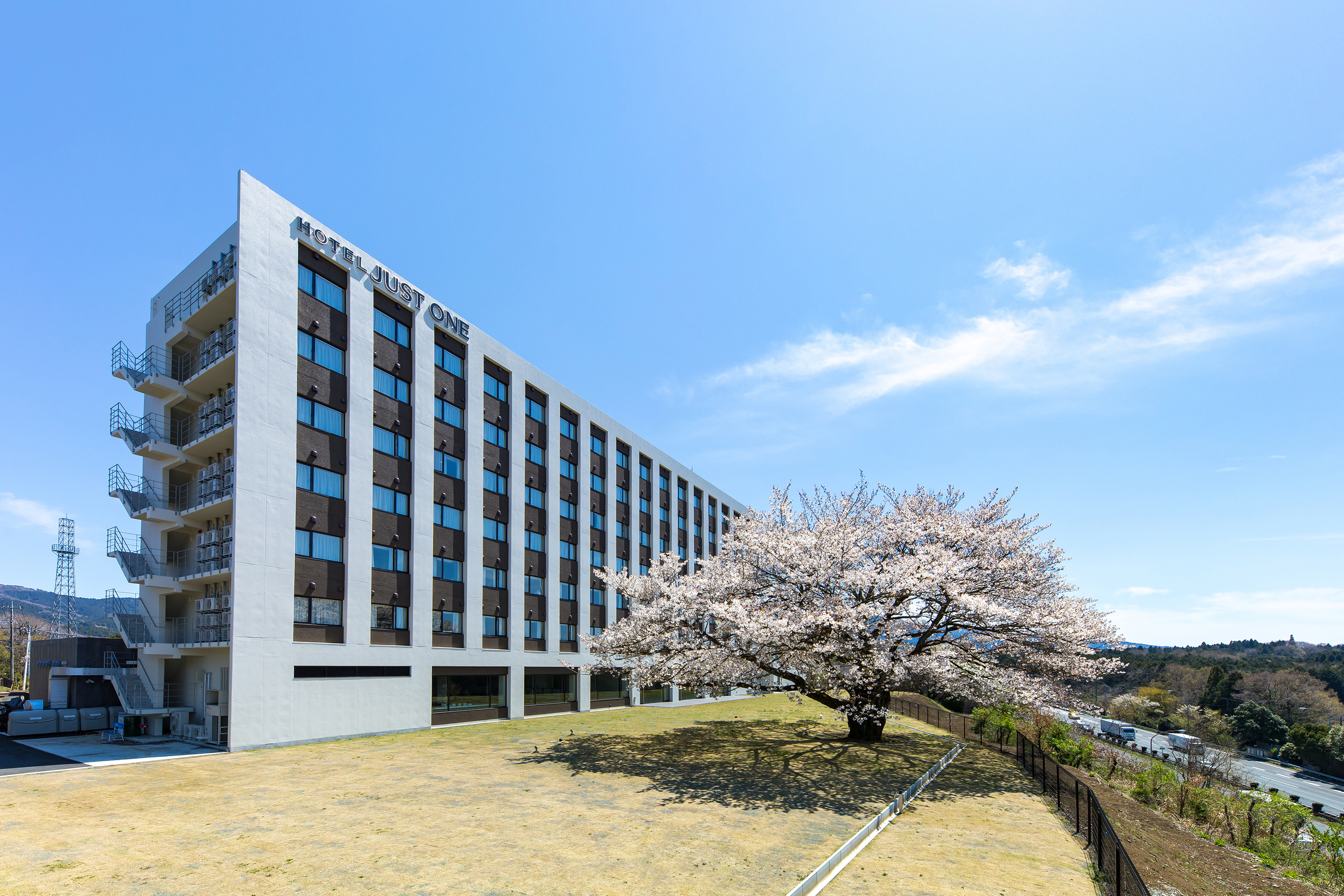 ホテルジャストワン富士小山 1