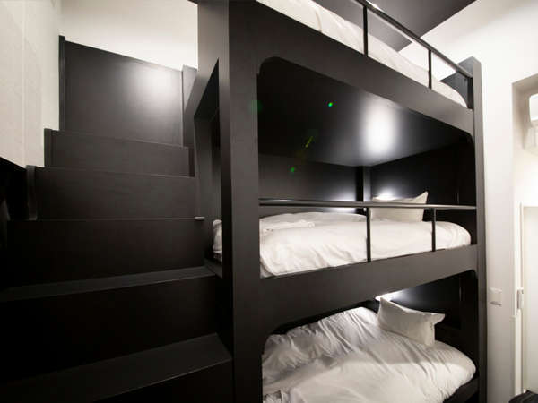 HOTEL TRAD Replay 8