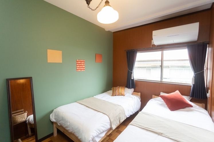 Tipy records inn 1