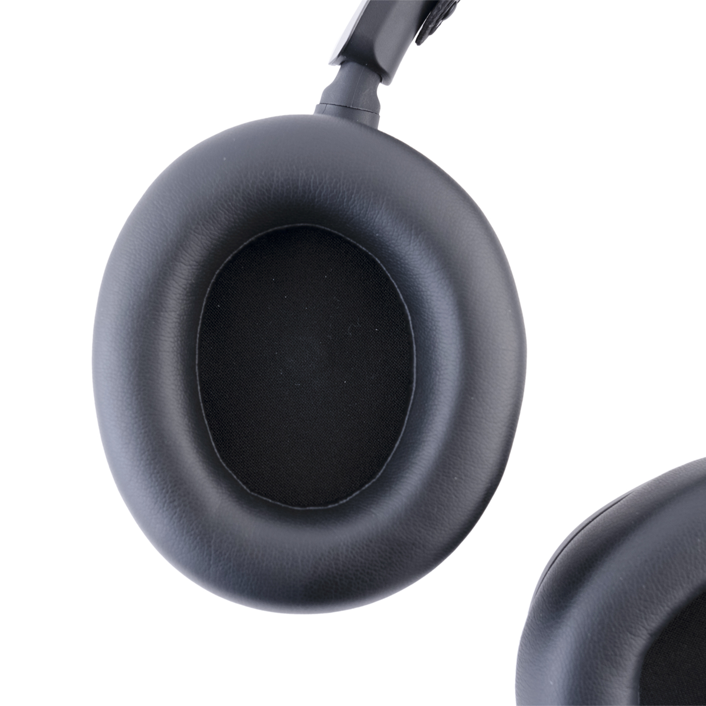 Arctis Nova Pro Wireless 3