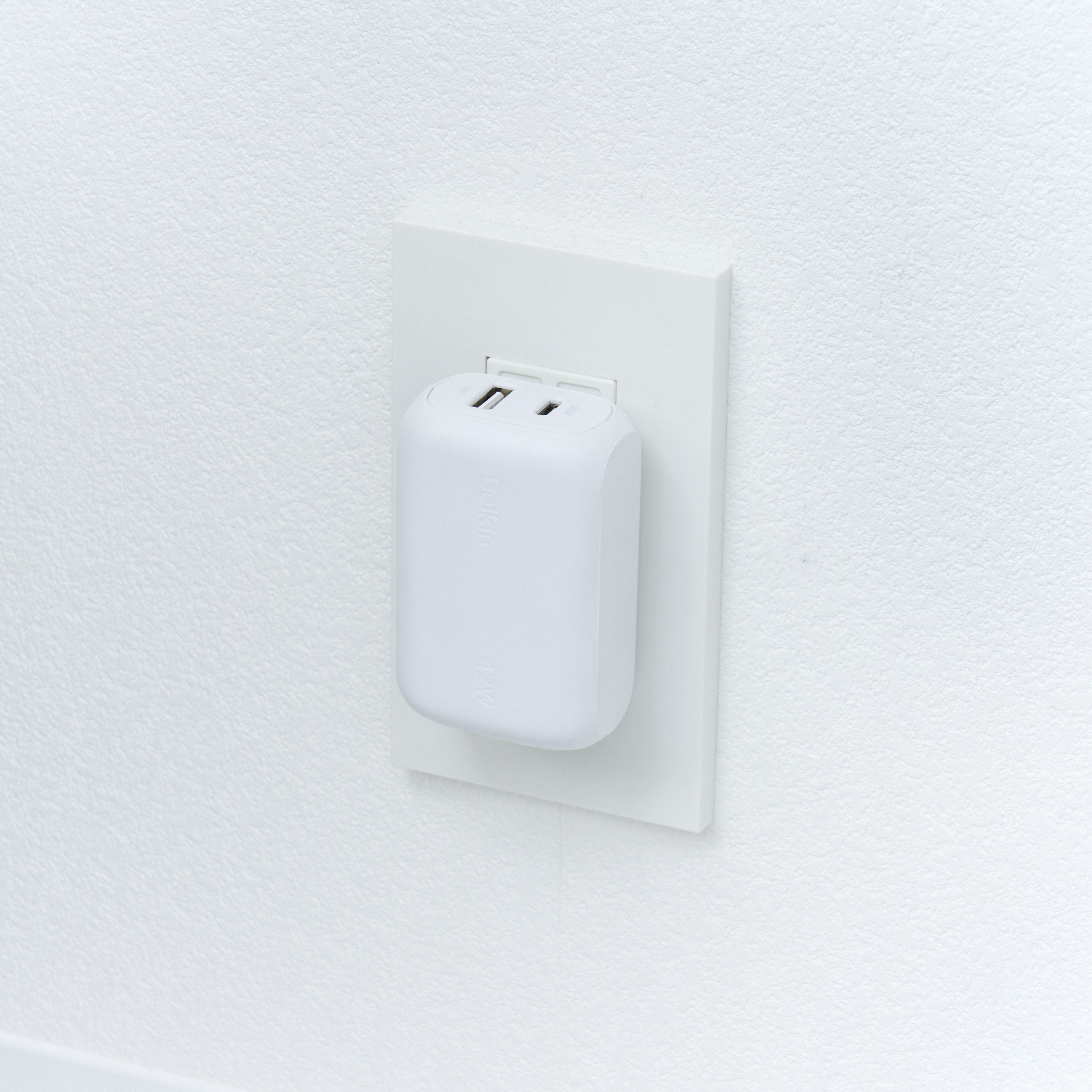 BoostCharge Dual Wall Charger 42W 6
