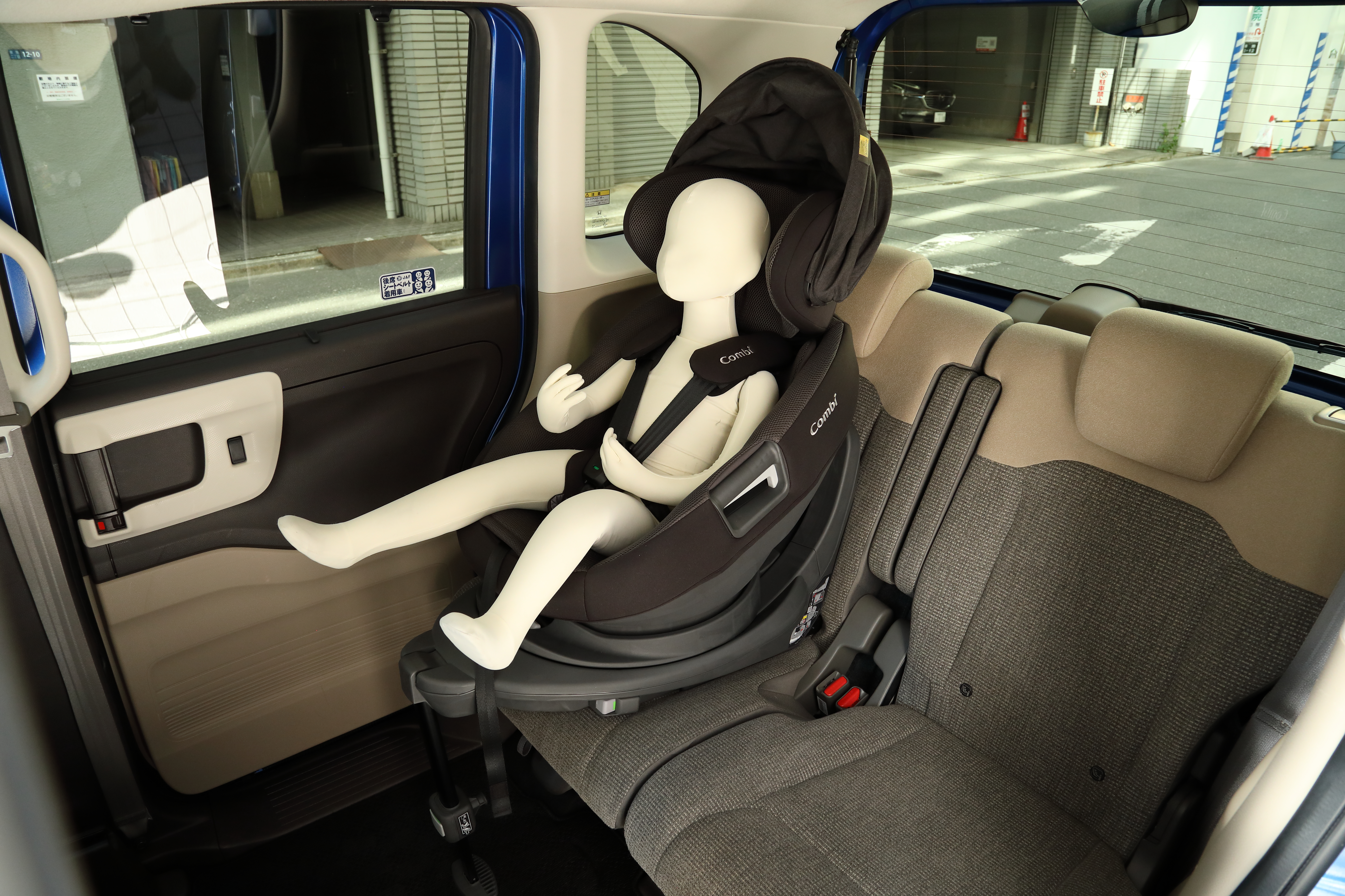  THE S ISOFIX エッグショック 12