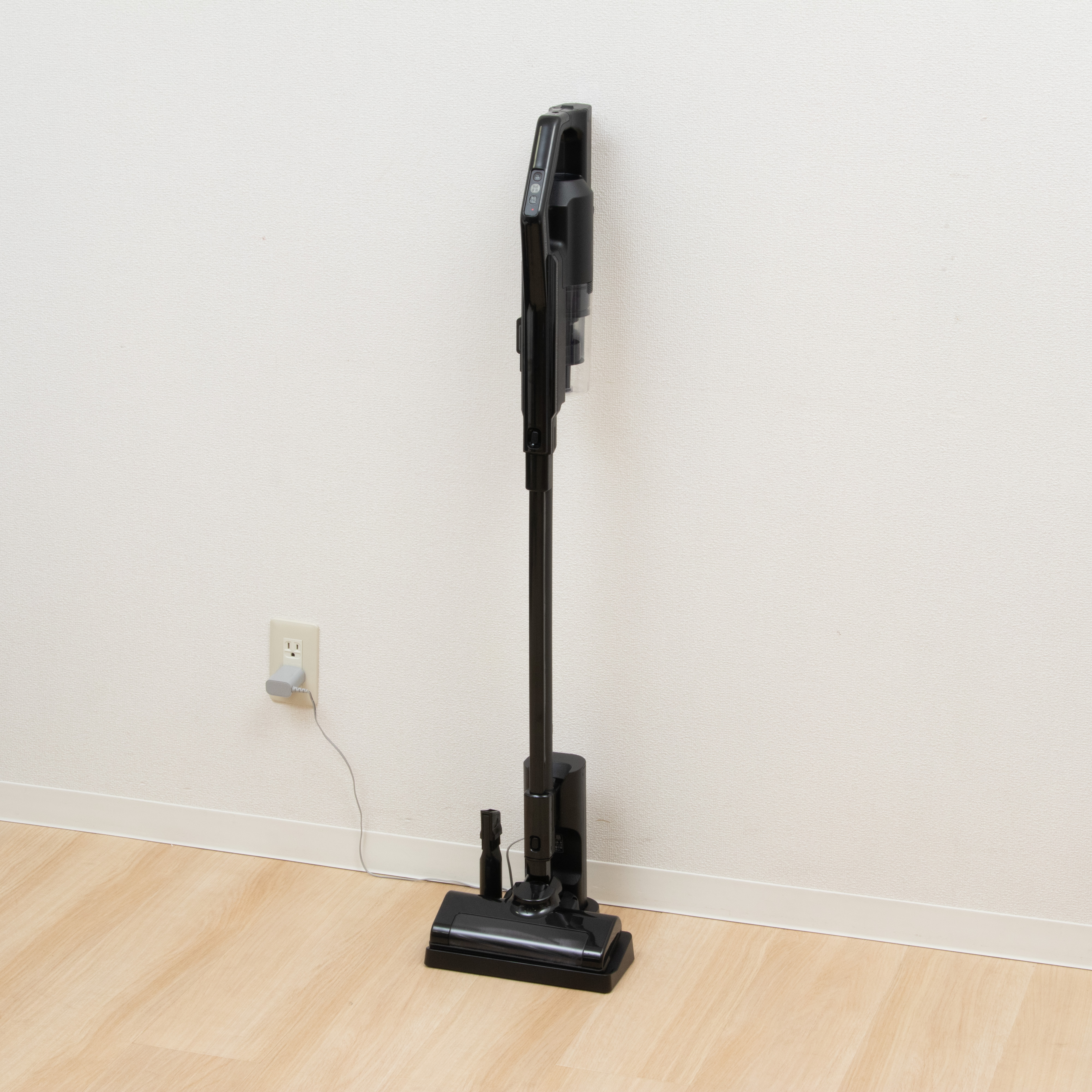 【新品】アイリスオーヤマ コードレス スティッククリーナー SCD-184P-B Amazon.co.jp: 【置くだけ充電スタンド付き】 アイリスオーヤマ(IRIS