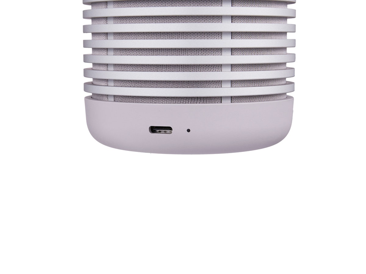 Bang & Olufsen Beosound Exploreをレビュー!クチコミ・評判を Bang & Olufsen Beosound Exploreをレビュー!クチコミ・評判を